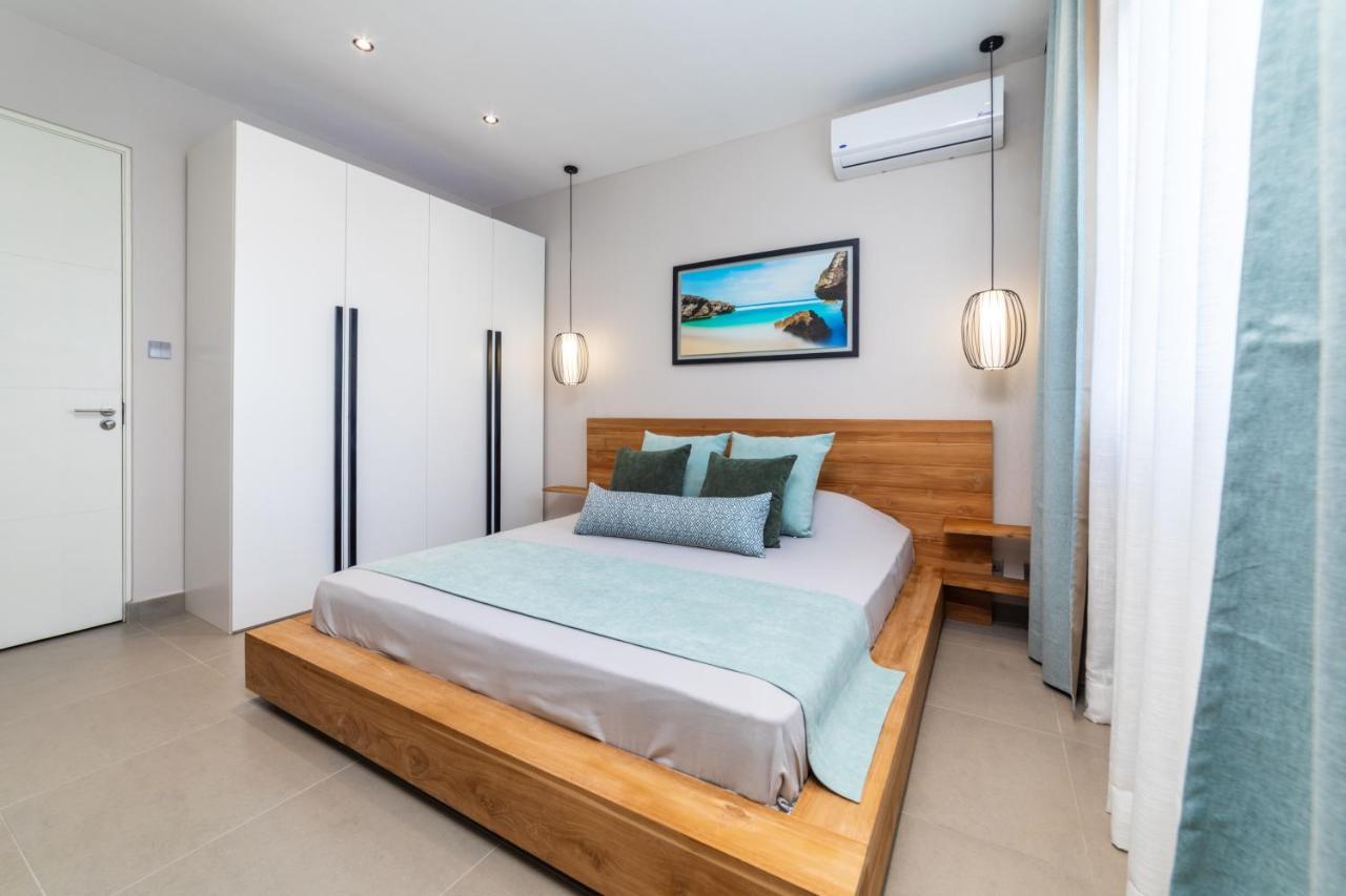 One Bay Residence - Apartment 12 - Apartment In Pereybere Pereybere Beach Buitenkant foto